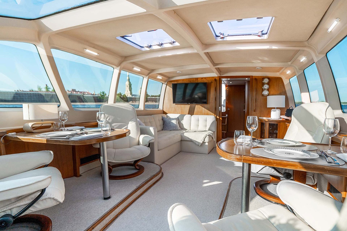 Аренда luxury tender Chudo Lodka в Санкт-Петербурге